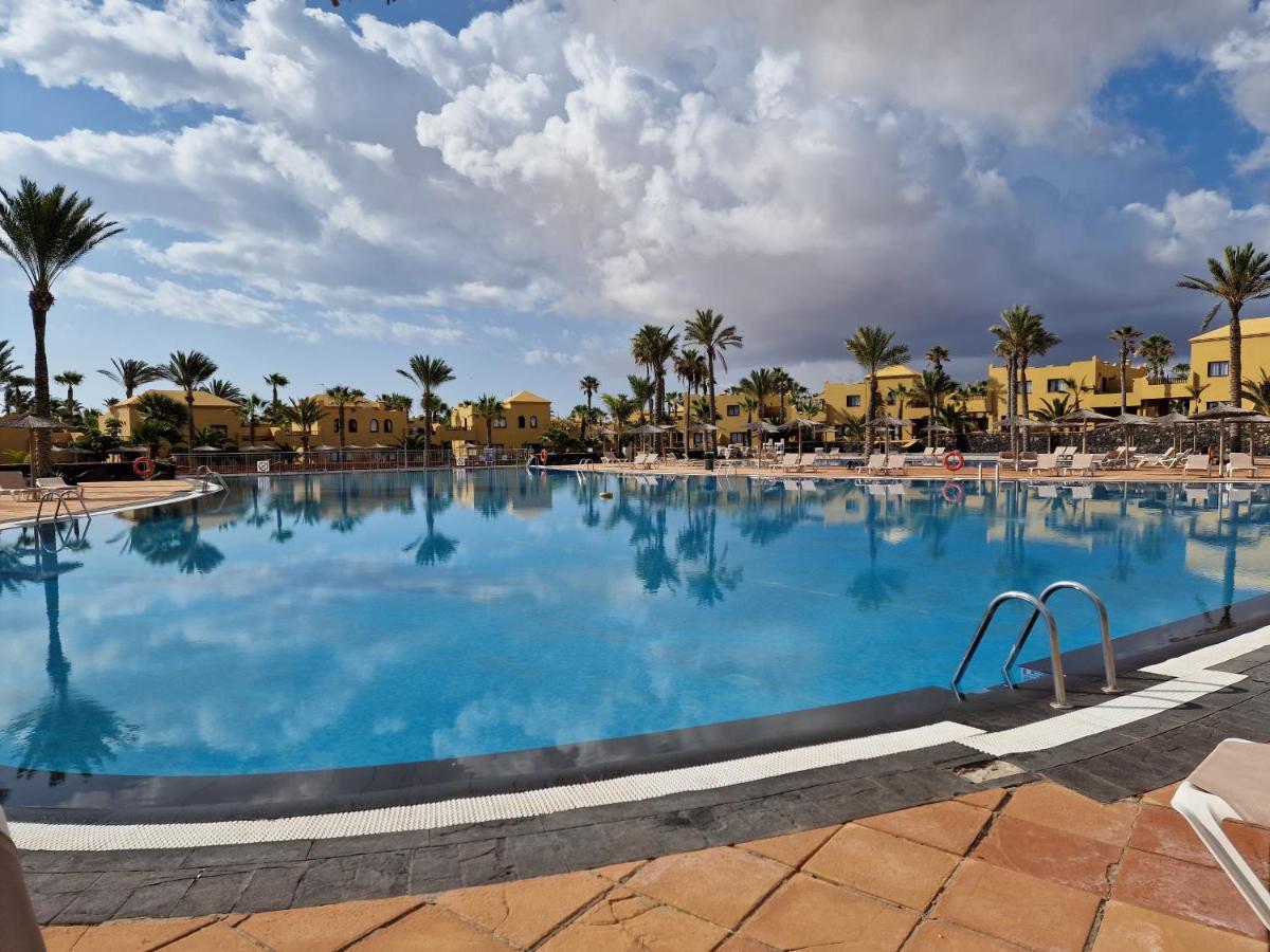 Casa Mari Y Jose Con Grandes Piscinas Y Wifi Gratis Apartment คอร์ราเลโฮ ภายนอก รูปภาพ