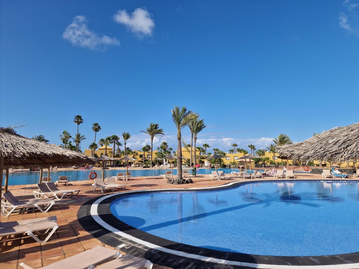 Casa Mari Y Jose Con Grandes Piscinas Y Wifi Gratis Apartment คอร์ราเลโฮ ภายนอก รูปภาพ